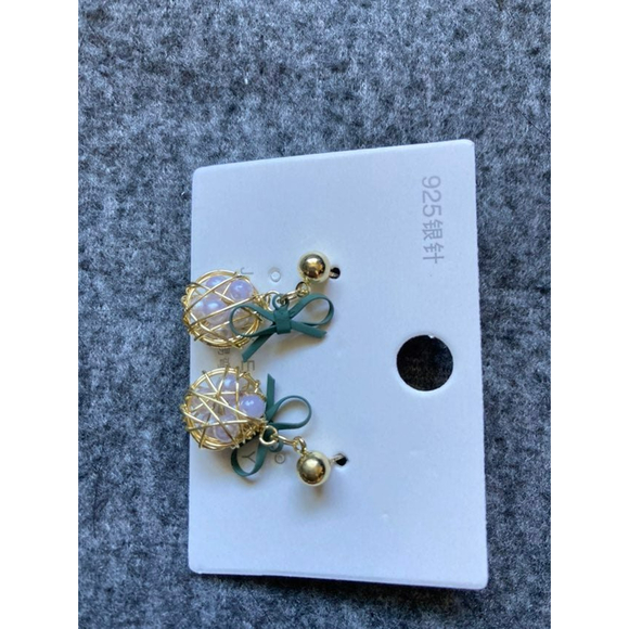 Dainty wire Gold Pearl Ball Earrings with Green Bow Korean Style Cute Gift NWT - Picture 6 of 6